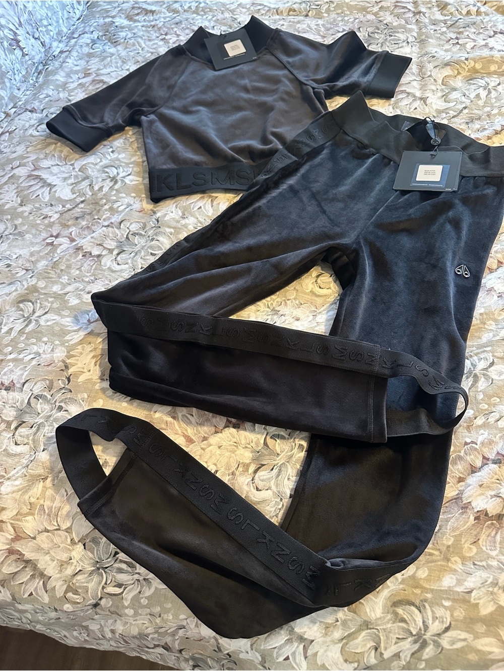 Moose Knuckle Bellaire Set